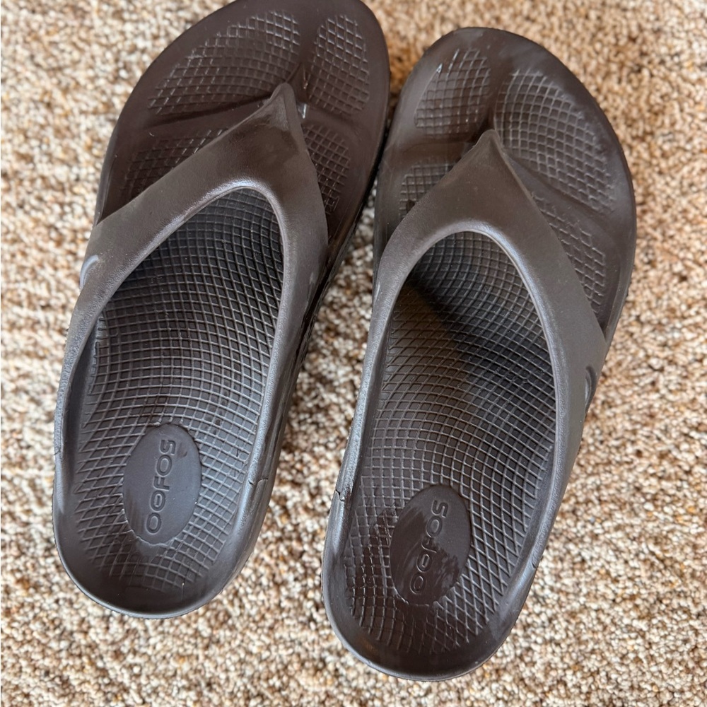OOFOS Dark Brown Footwear